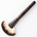 FAN POWDER BRUSH